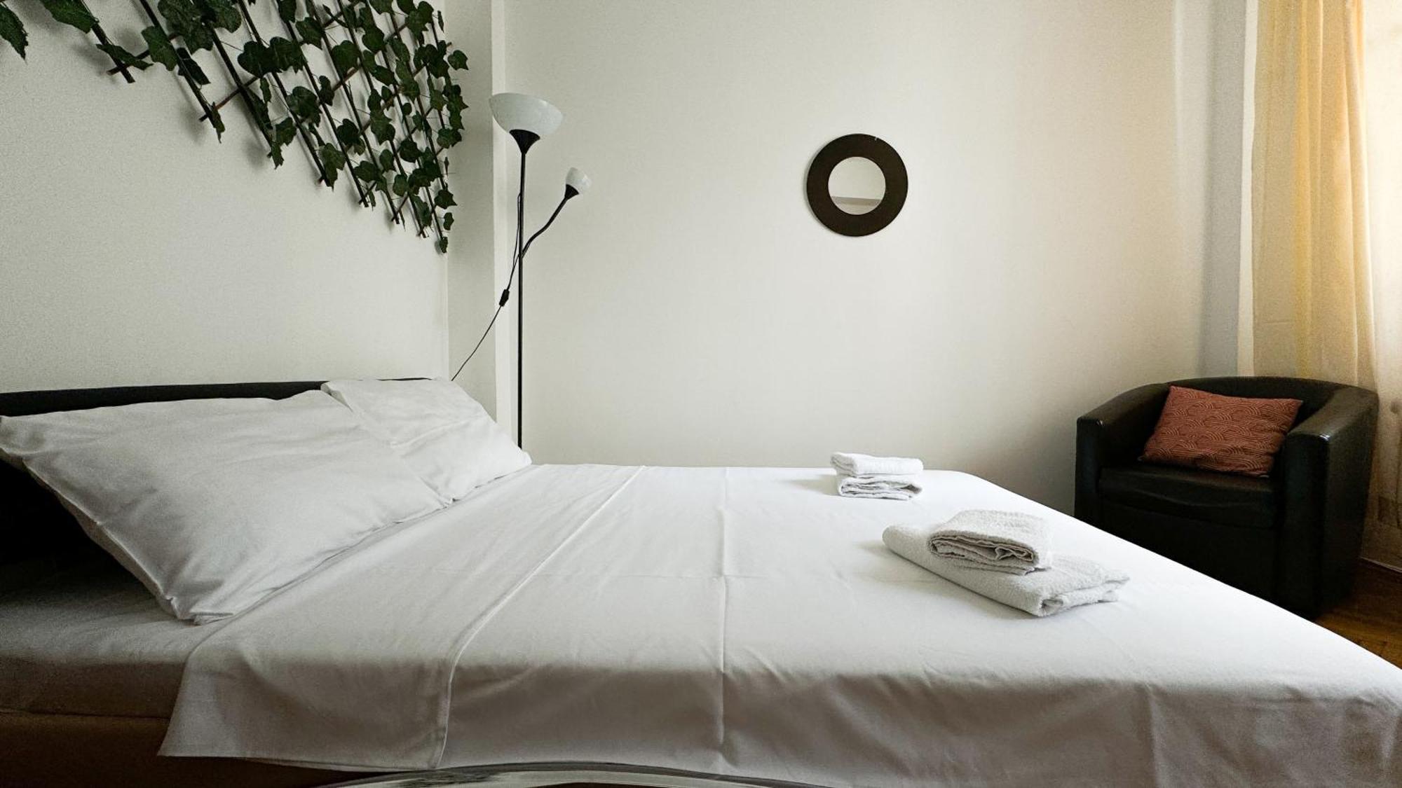 Victoria Avenue Apartments Bucarest Extérieur photo